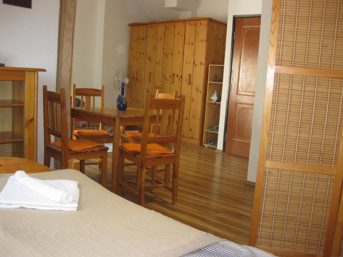 Rent A Scooter Vendeghaz Apartment Zamardi Exterior photo