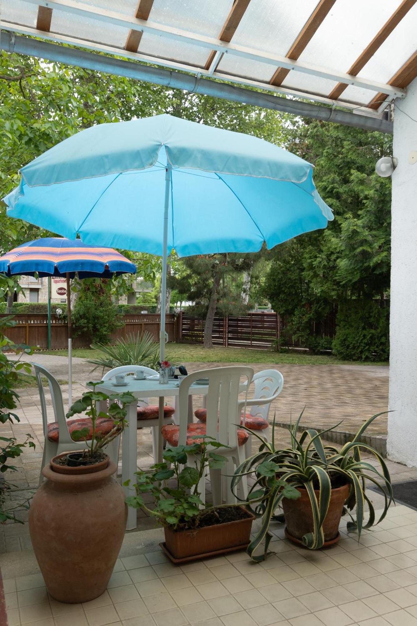 Rent A Scooter Vendeghaz Apartment Zamardi Exterior photo